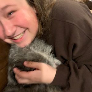 Meet your Posher, Simone